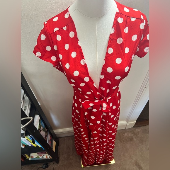 NWOT Red Polka Dot Maxi Dress with Self Tie Waist Size M - Picture 2 of 8